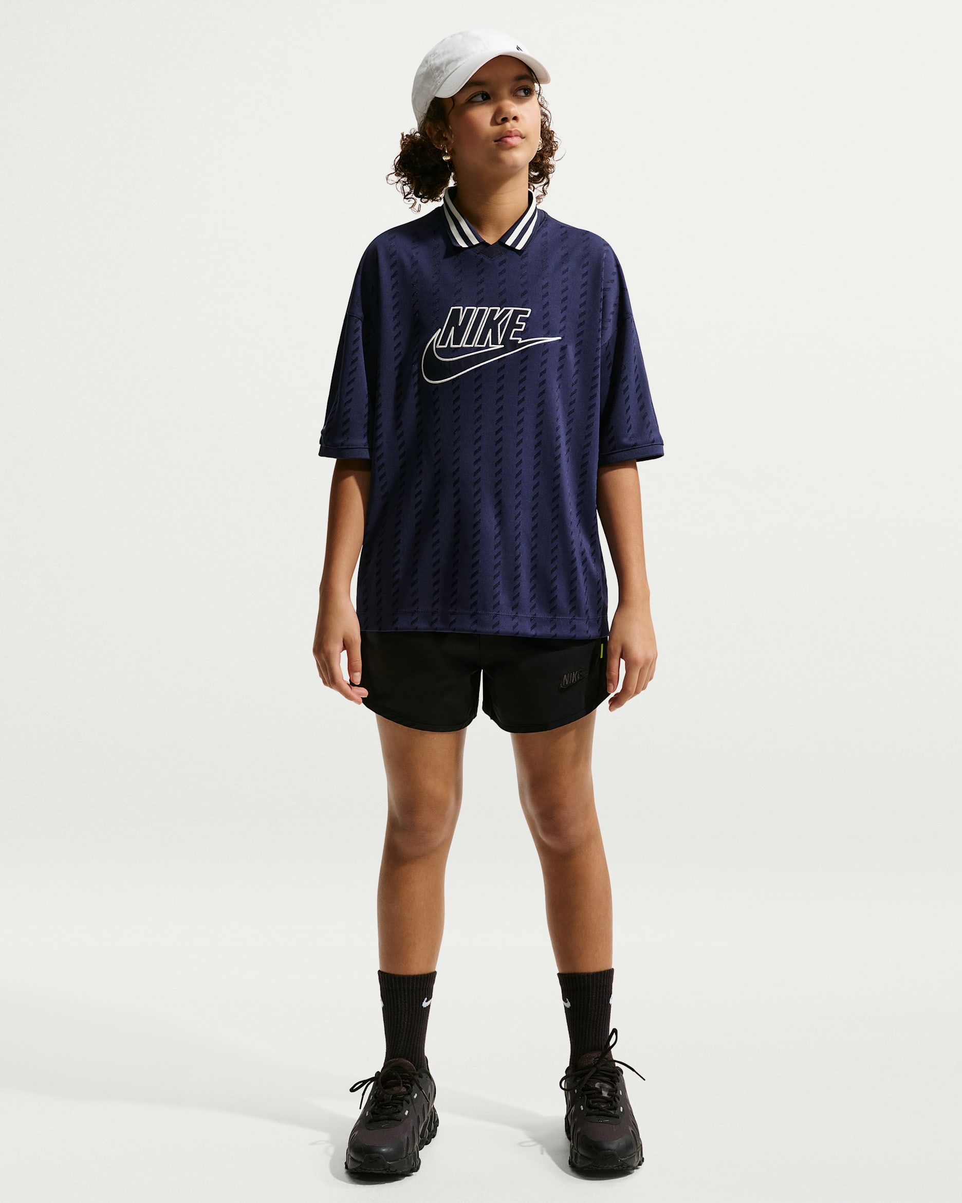 Nike Sportswear Older Kids' (Girls') Woven Shorts. Nike ZA